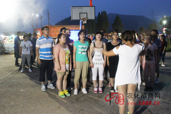 ����ɽˮ���B���H����Ȼ�ѱ�