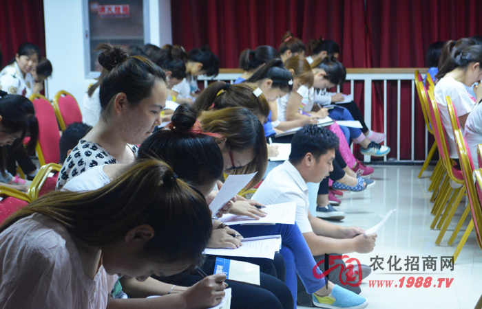 ͻ���������l(f��)�F(xi��n)�挍���Լ�