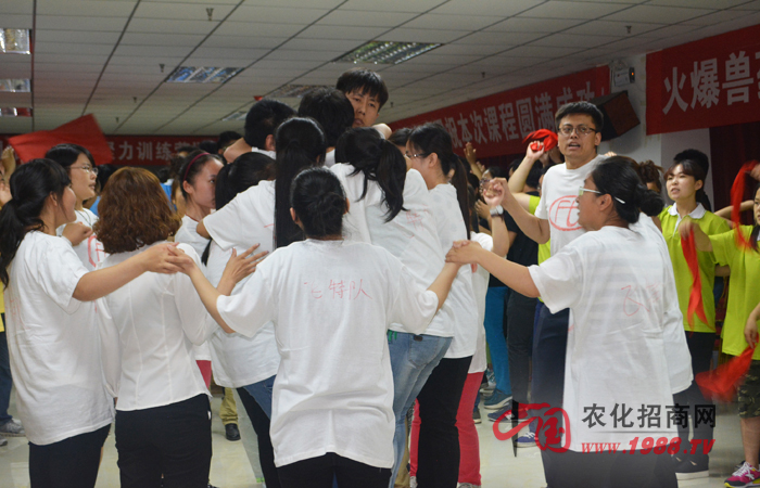 �𱬾W�j��չӖ��֮���L��ͬ�ۡ�