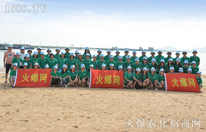 �B�Ƹ�֮�������ĸ���ÿһ��ɳʯ���Ð۸�Ⱦ��߅��ÿһλ��