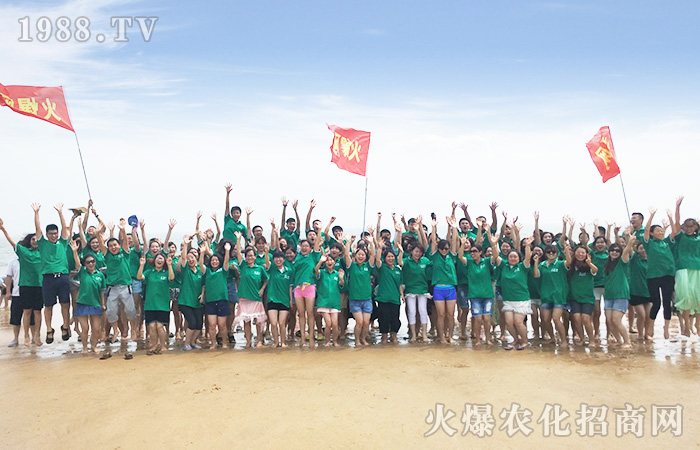 ���ܴ����c��һͬ���ܴ󺣵���