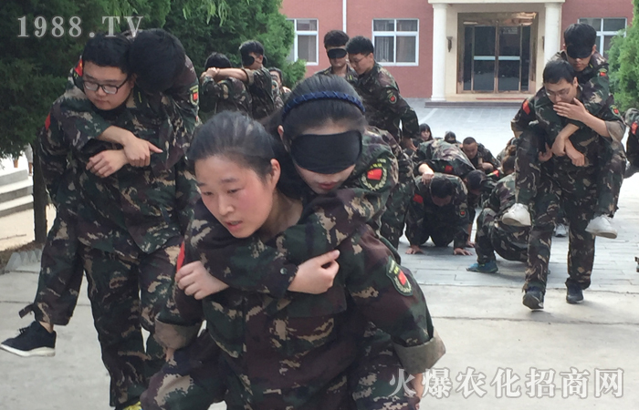 �����o��