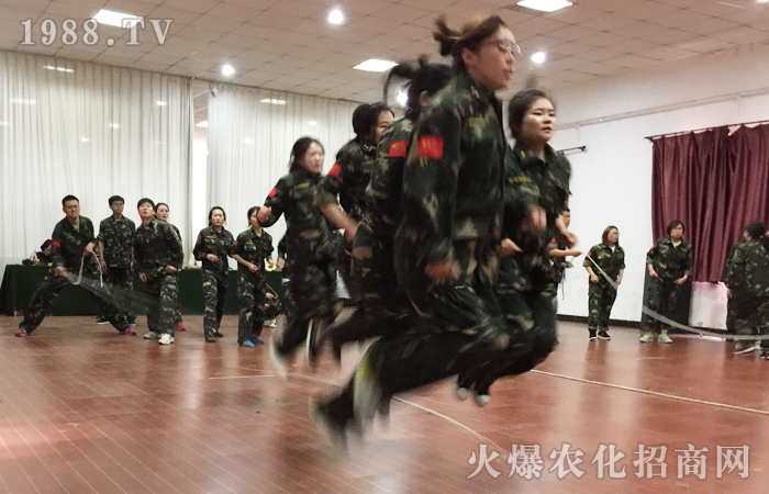 ȫ���Ը�������չ�������m(x��)����ÿһ��