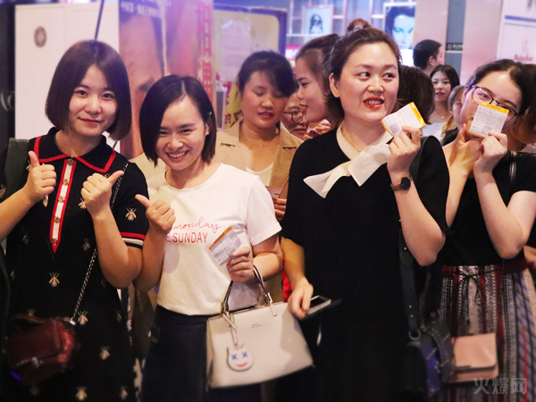 �c��ͬ�����pϲ�R�T���𱬾W(w��ng)�l(f��)������YƷ������(ch��ng)��Ո(q��ng)200���T�����Ӱ��