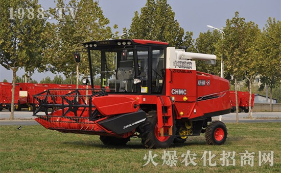     中聯(lián)收獲新疆4LZ-8B1全喂入谷物聯(lián)合收割機(jī)基本參數(shù)及產(chǎn)品特點(diǎn)！
