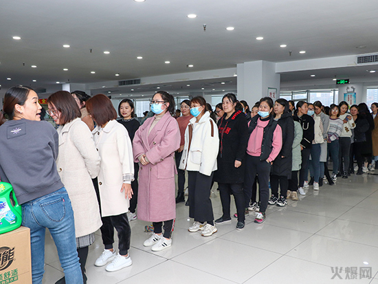 ���L(f��ng)���������ڷ��A��������Ů��(ji��)���𱬾W(w��ng)�ɰl(f��)Ů�񌣌ٶY����