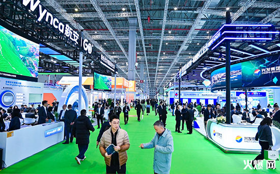 2026�Ϻ�CAC�r(n��ng)��չ�Gɫֲ�������B(t��i)ͬ�У�