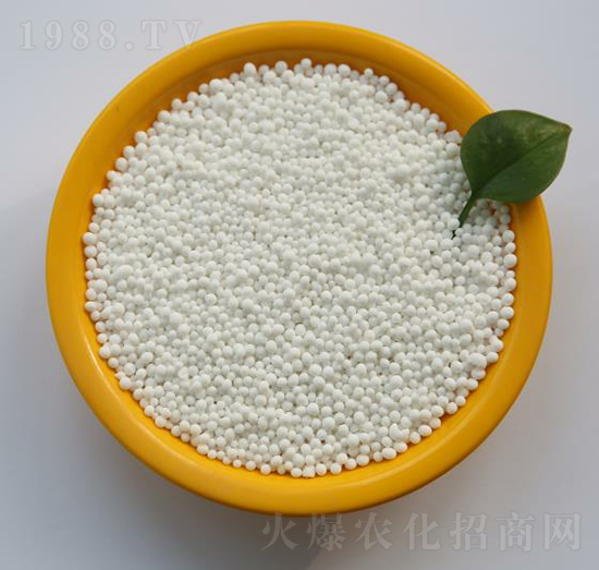 全水溶高塔硝硫基復合肥料顆粒-珍維多-心連心