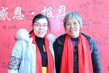 ��������L��ĸ�������²�����(j��ng)���cĸ�H��Ӱ��