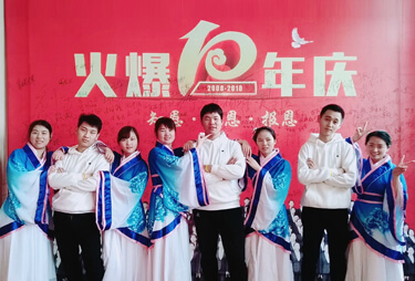 �]����������ഺ���r(n��ng)�Y�W(w��ng)С����Ӱ����