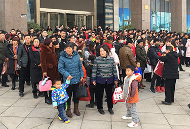 ��ʮ���У�����B(y��ng)���飡�gӭ��ĸ���c��10����